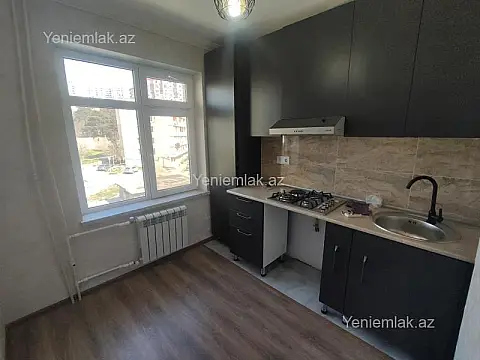 Satılır 2 otaqlı köhnə tikili 60 m²