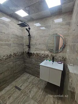 Satılır 2 otaqlı köhnə tikili 60 m²