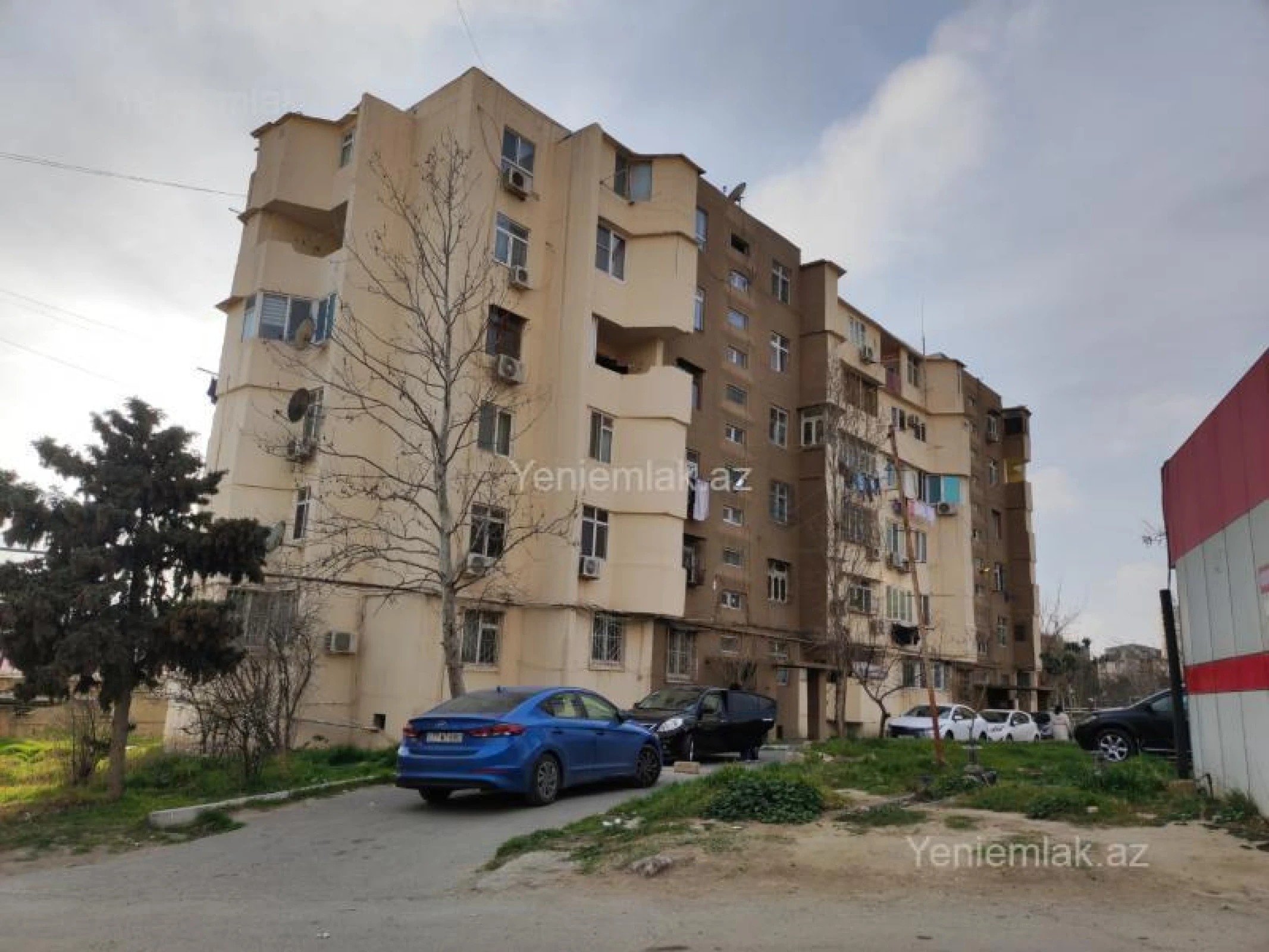 Satılır 2 otaqlı köhnə tikili 60 m²