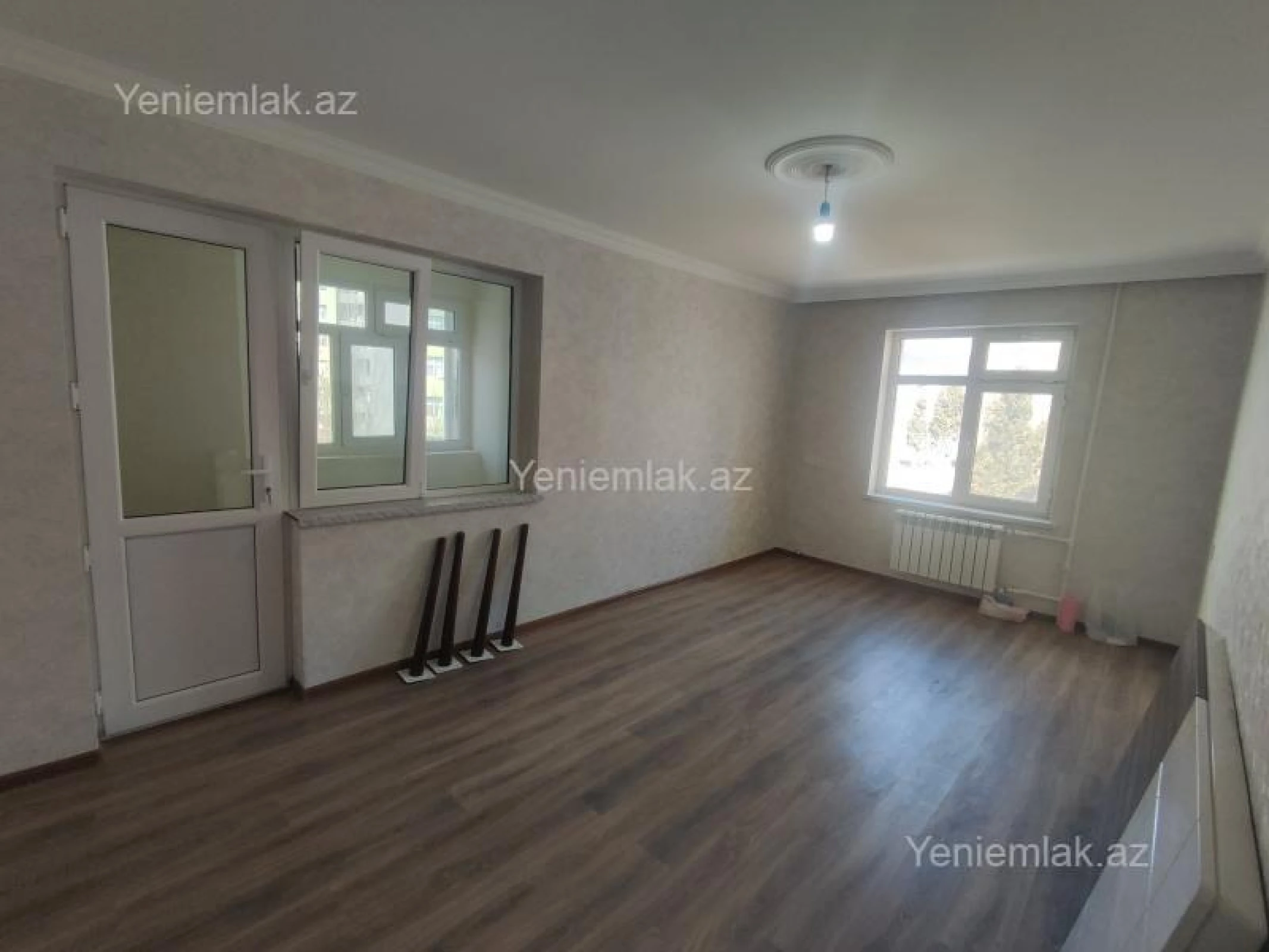 Satılır 2 otaqlı köhnə tikili 60 m²