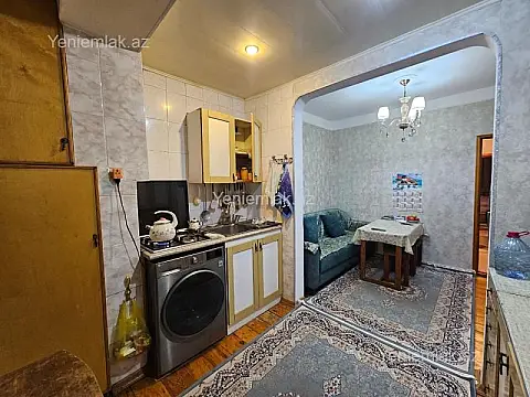 Satılır 2 otaqlı köhnə tikili 55 m²