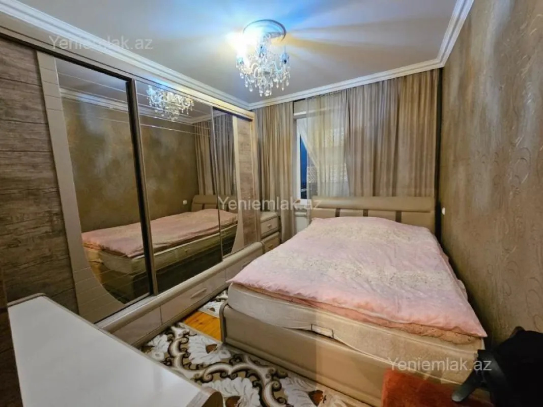 Satılır 2 otaqlı köhnə tikili 55 m²