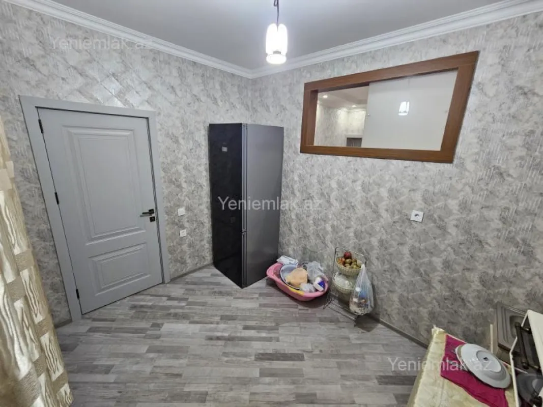 Satılır 3 otaqlı yeni tikili 80 m²