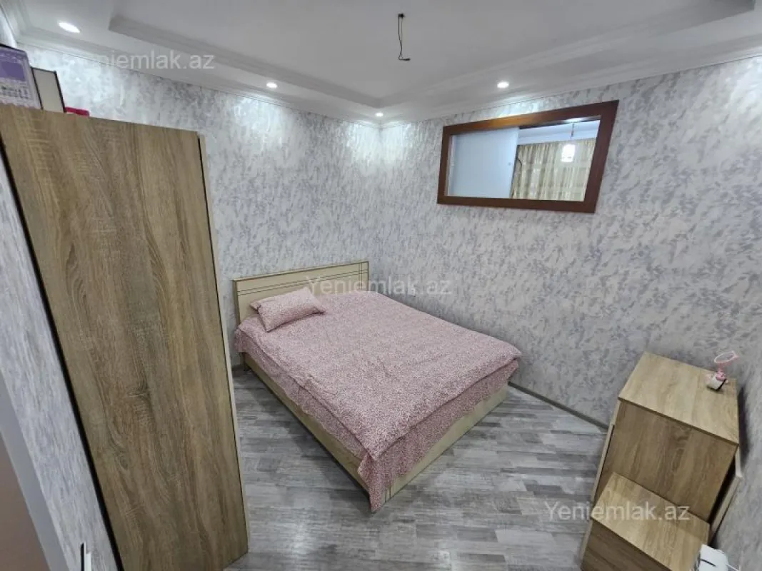 Satılır 3 otaqlı yeni tikili 80 m²