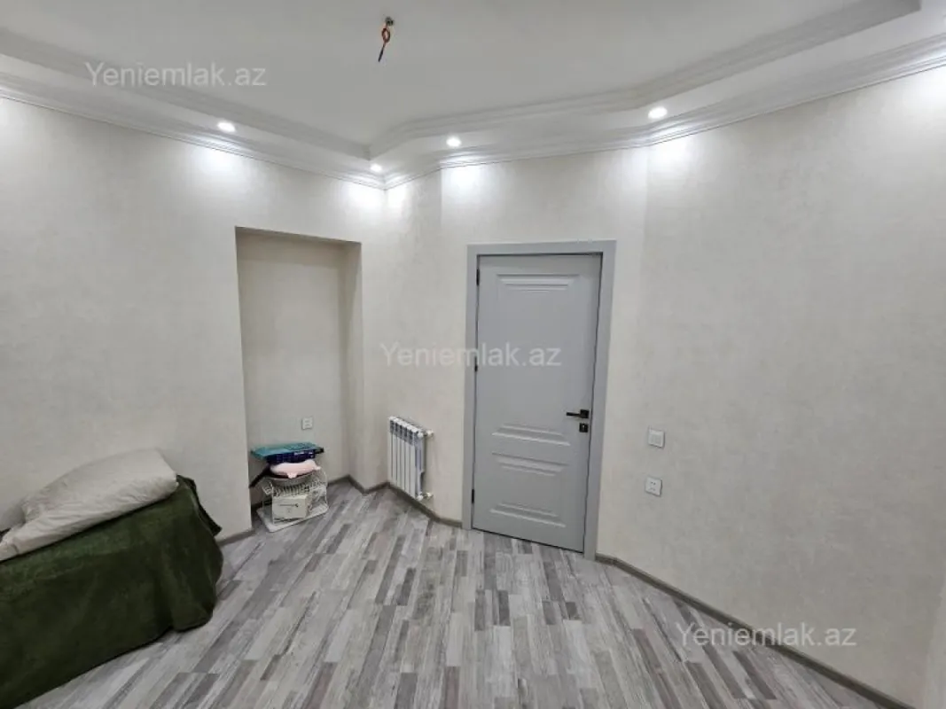 Satılır 3 otaqlı yeni tikili 80 m²