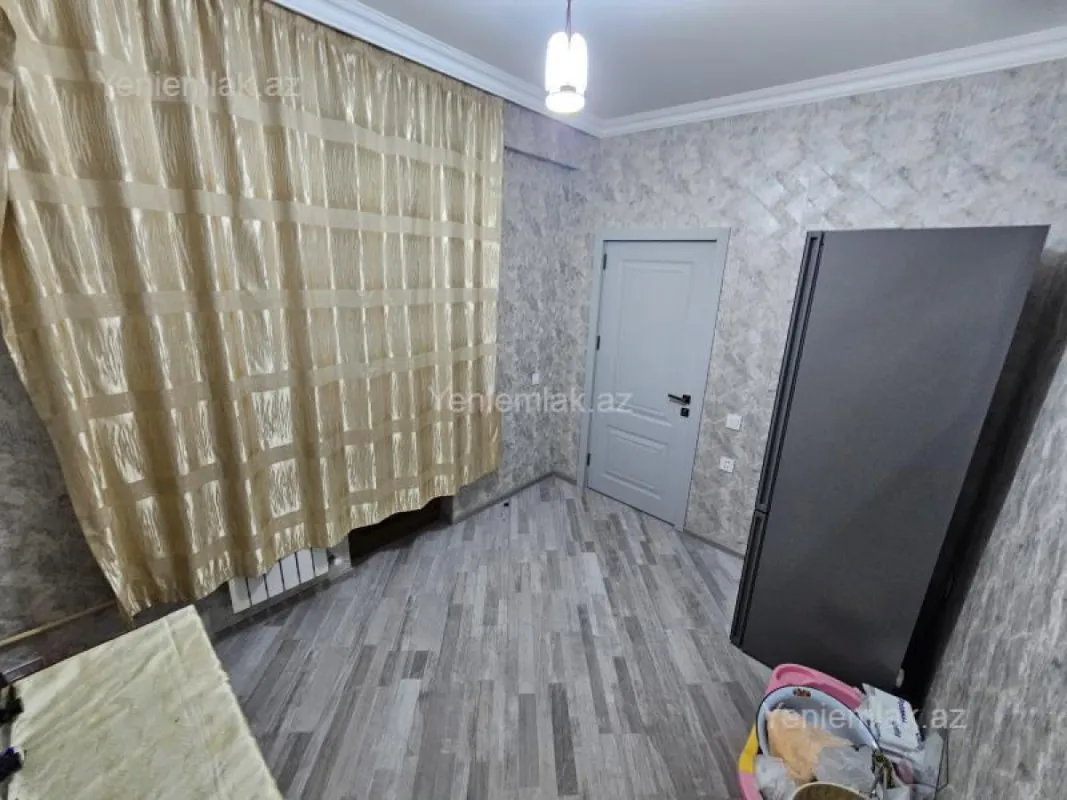 Satılır 3 otaqlı yeni tikili 80 m²