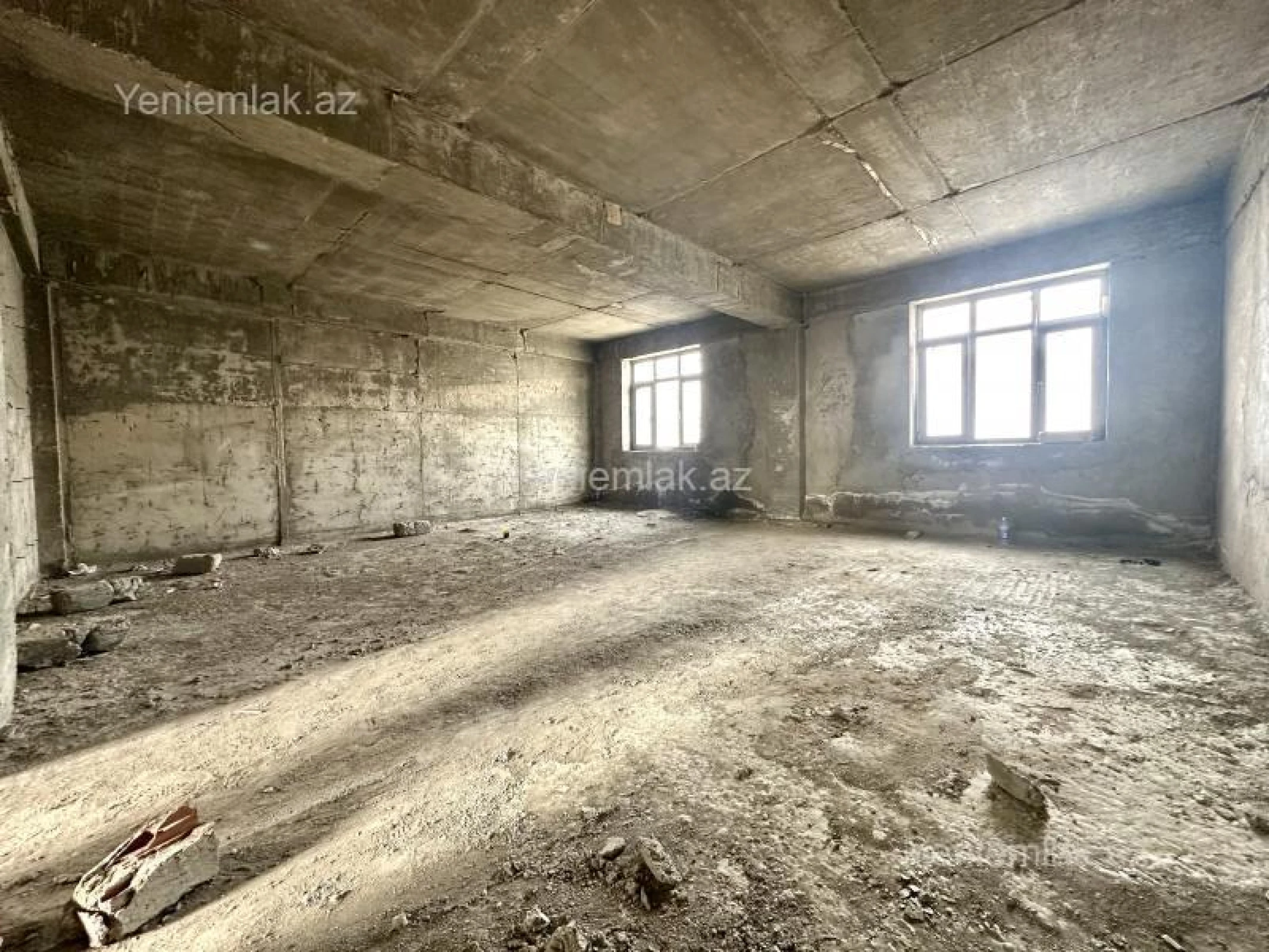 Satılır 5 otaqlı yeni tikili 600 m²