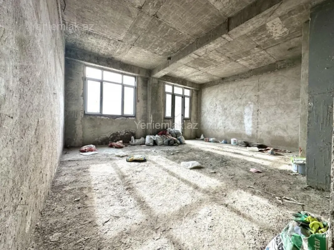 Satılır 5 otaqlı yeni tikili 600 m²