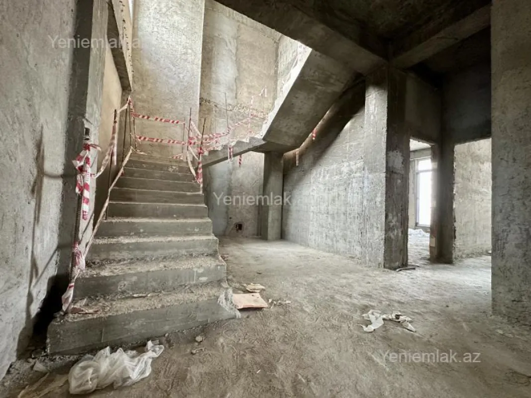 Satılır 5 otaqlı yeni tikili 600 m²