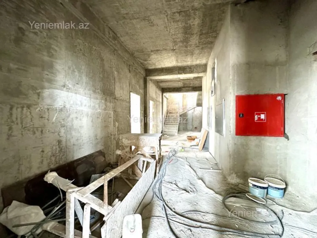 Satılır 5 otaqlı yeni tikili 600 m²