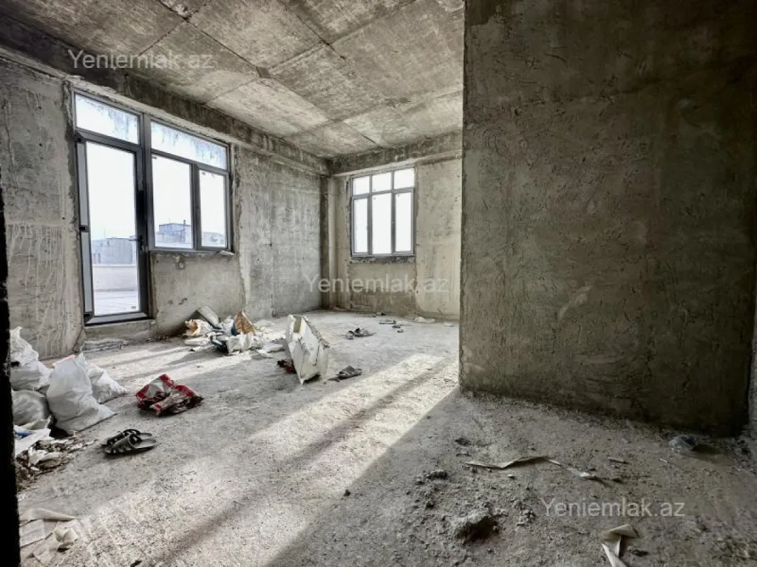 Satılır 5 otaqlı yeni tikili 600 m²