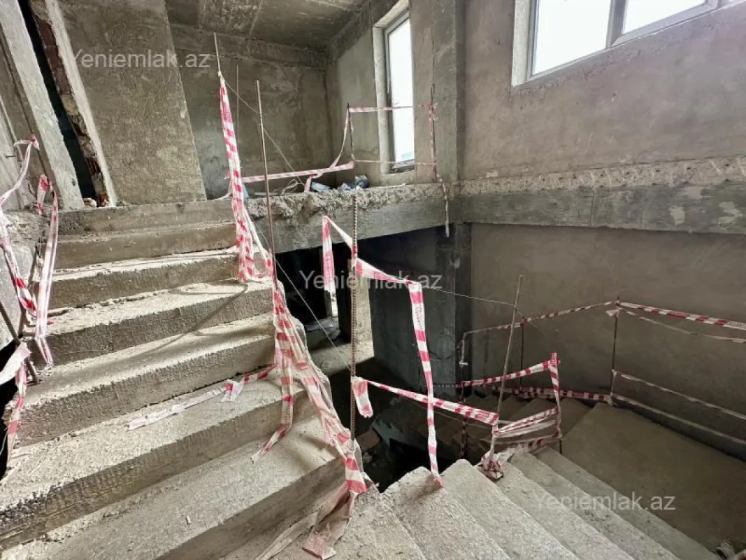Satılır 5 otaqlı yeni tikili 600 m²