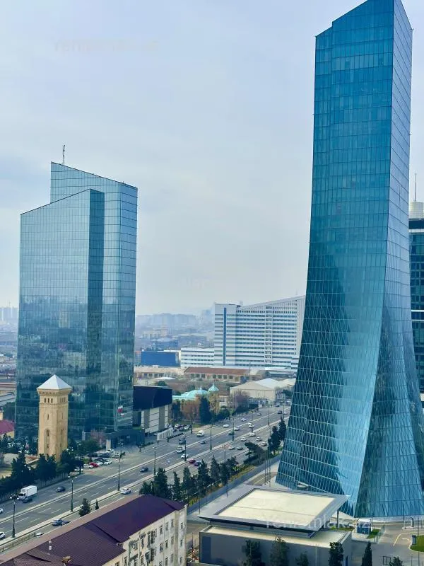 Satılır 5 otaqlı yeni tikili 600 m²