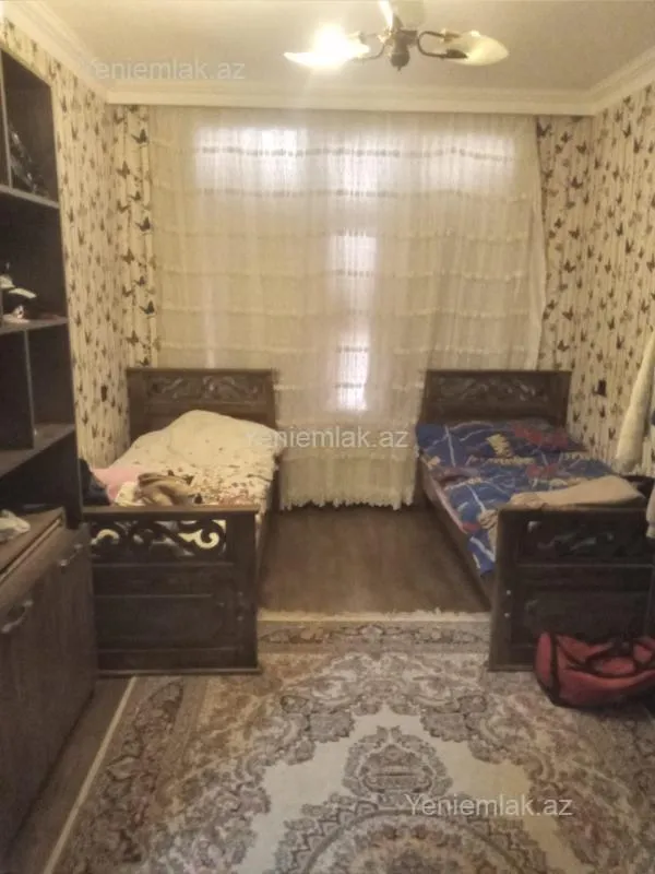 Satılır 3 otaqlı köhnə tikili 74 m²