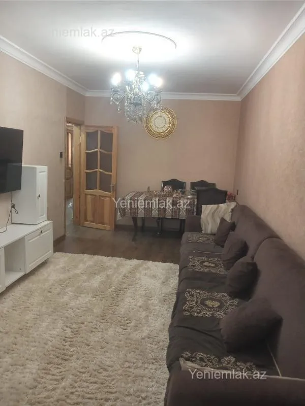 Satılır 3 otaqlı köhnə tikili 74 m²