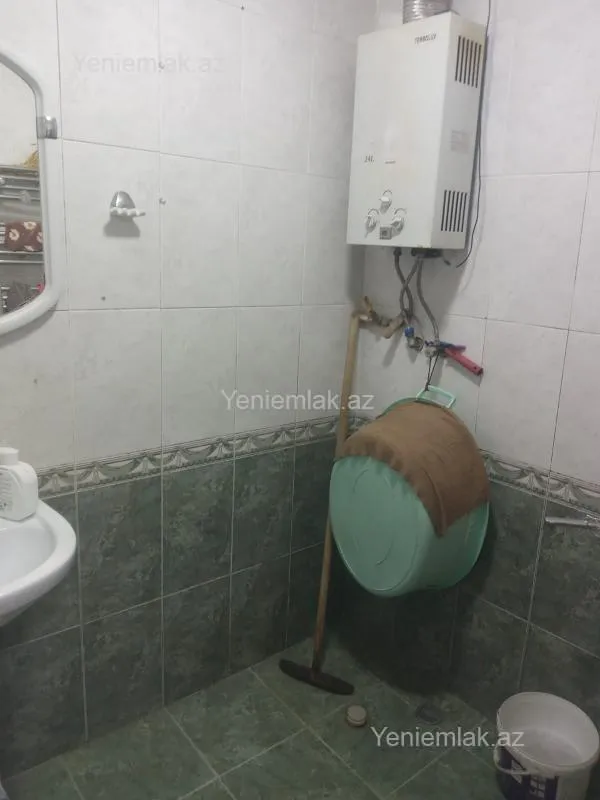 Satılır 3 otaqlı köhnə tikili 74 m²