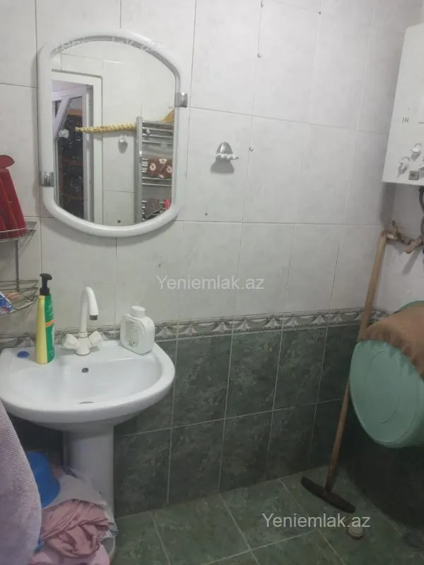 Satılır 3 otaqlı köhnə tikili 74 m²