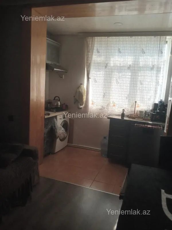 Satılır 3 otaqlı köhnə tikili 74 m²
