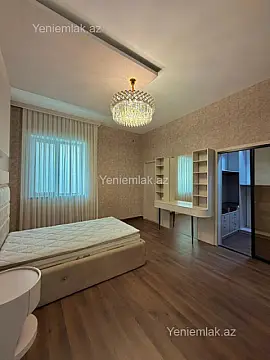 Satılır 4 otaqlı həyət evi 200 m²