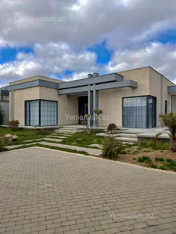 Satılır 4 otaqlı həyət evi 200 m²
