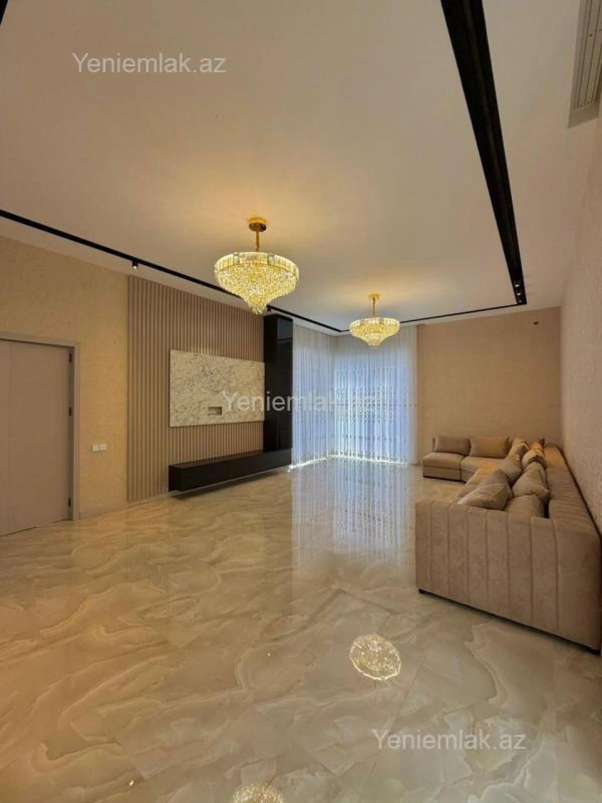 Satılır 4 otaqlı həyət evi 200 m²