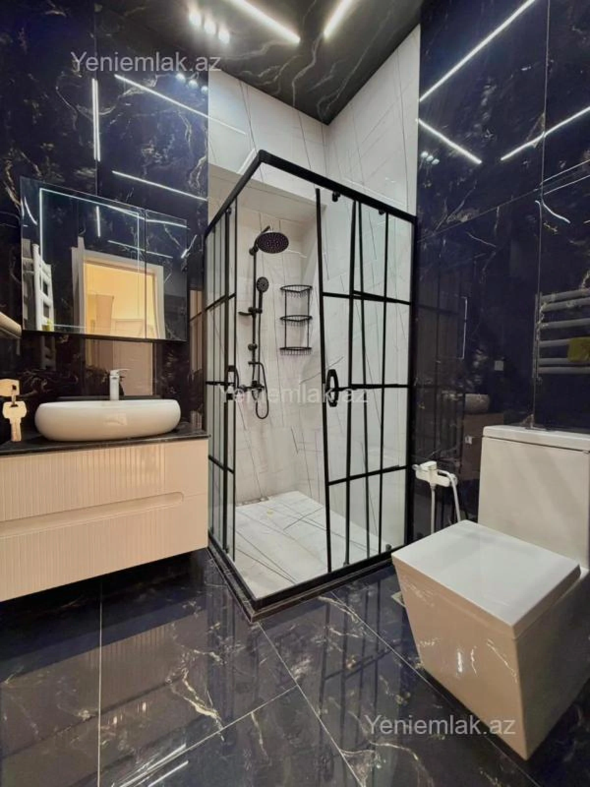 Satılır 4 otaqlı həyət evi 200 m²