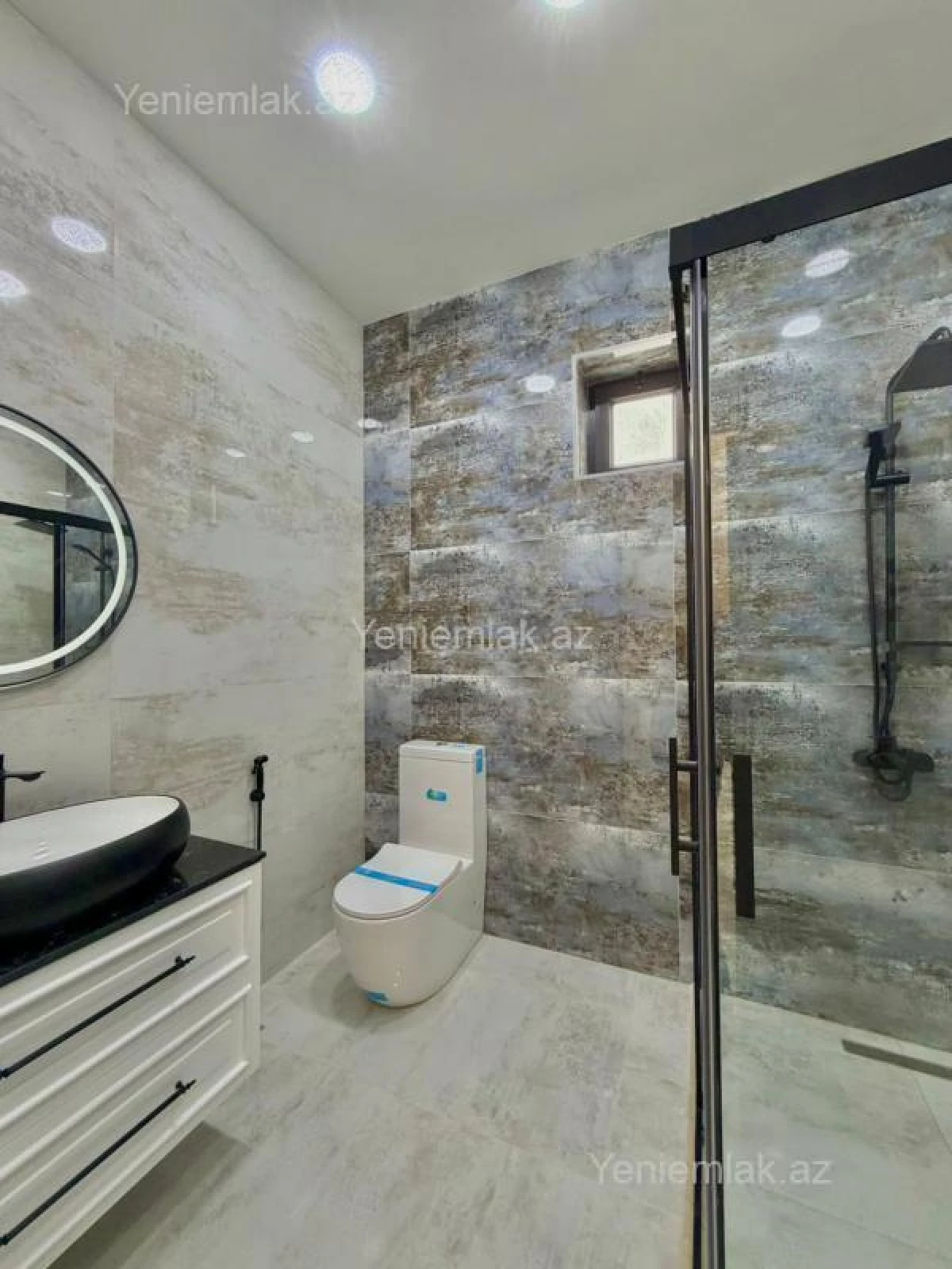 Satılır 4 otaqlı həyət evi 180 m²