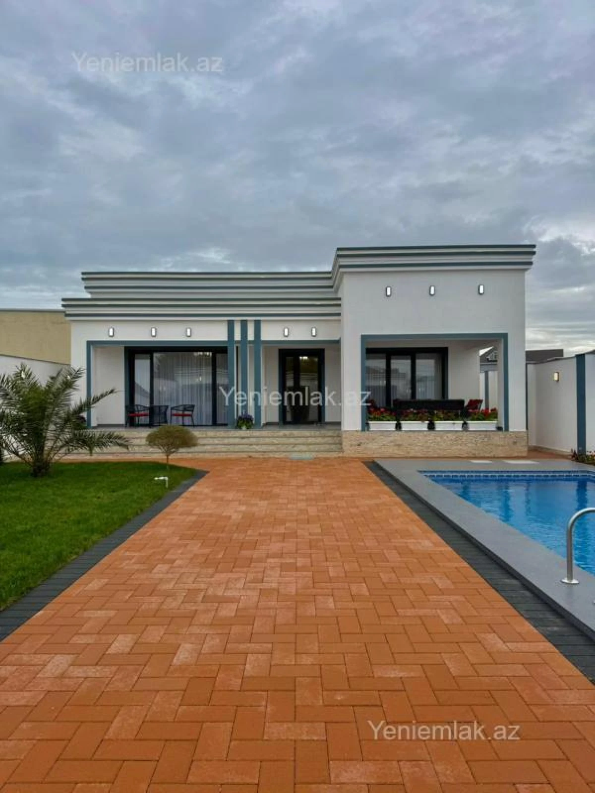 Satılır 4 otaqlı həyət evi 180 m²