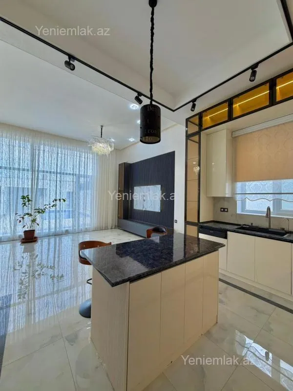 Satılır 4 otaqlı həyət evi 170 m²