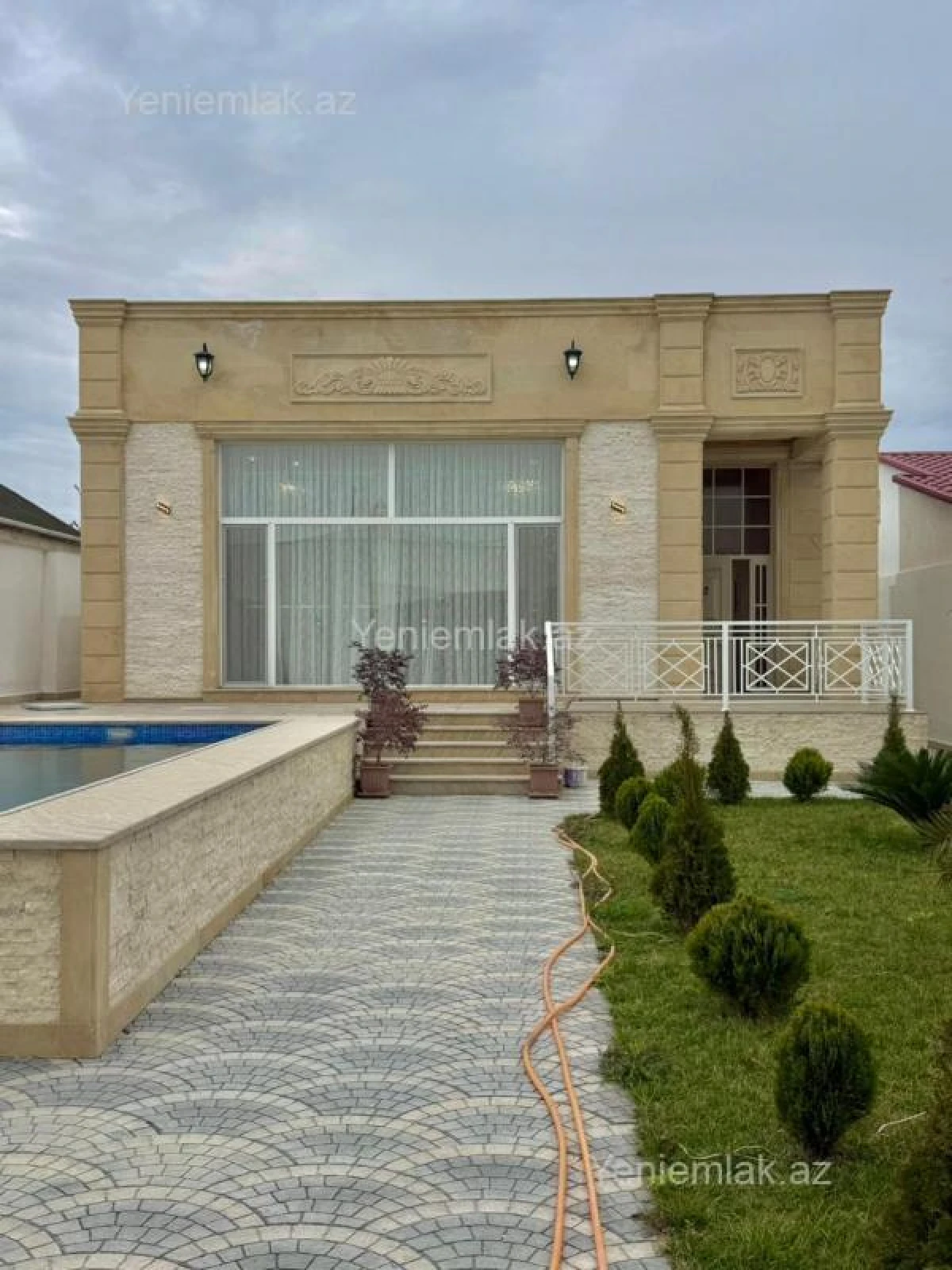 Satılır 4 otaqlı həyət evi 170 m²