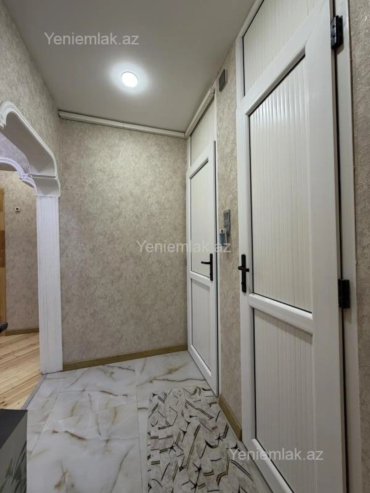 Satılır 3 otaqlı köhnə tikili 60 m²