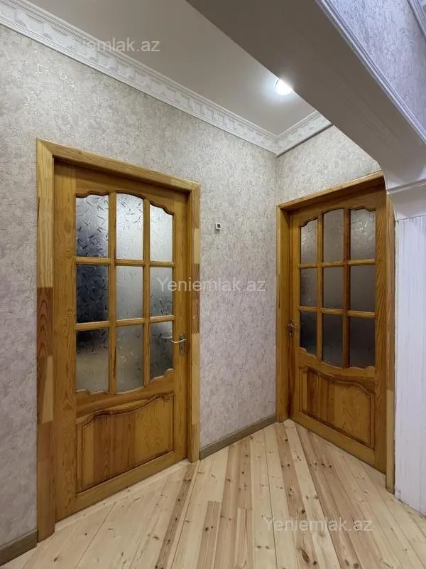Satılır 3 otaqlı köhnə tikili 60 m²