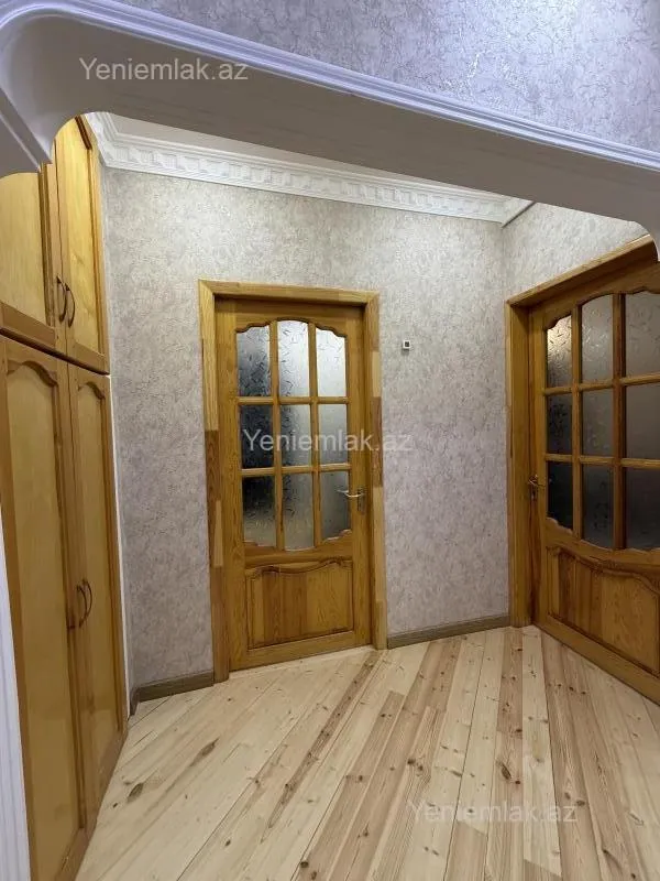 Satılır 3 otaqlı köhnə tikili 60 m²