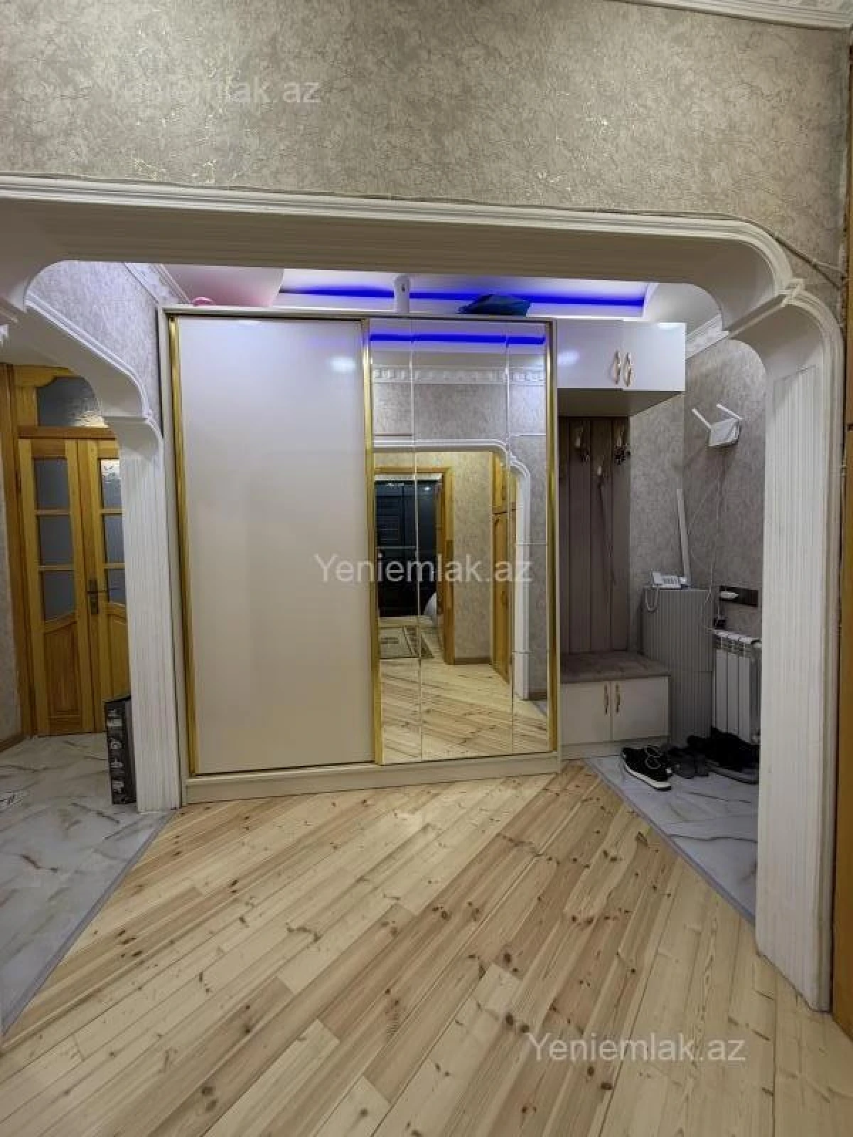 Satılır 3 otaqlı köhnə tikili 60 m²
