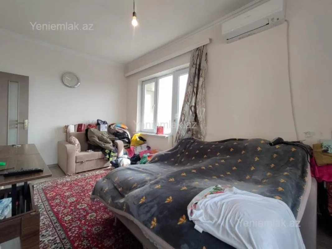 Satılır 1 otaqlı köhnə tikili 40 m²