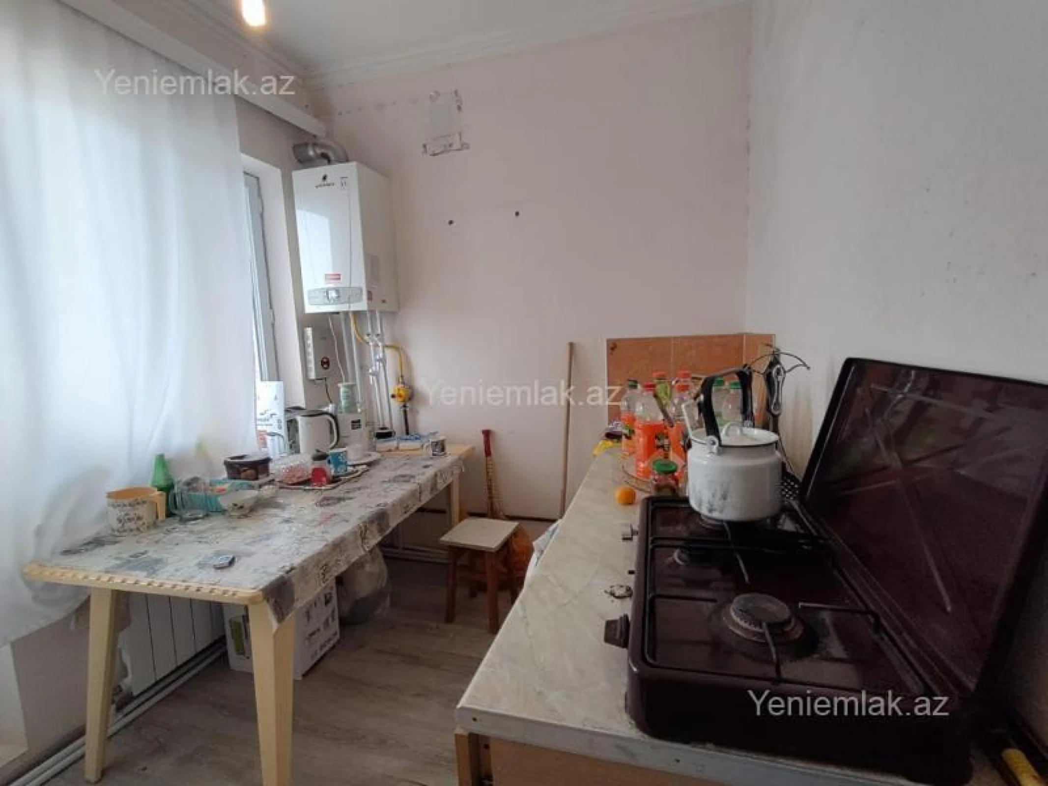 Satılır 1 otaqlı köhnə tikili 40 m²