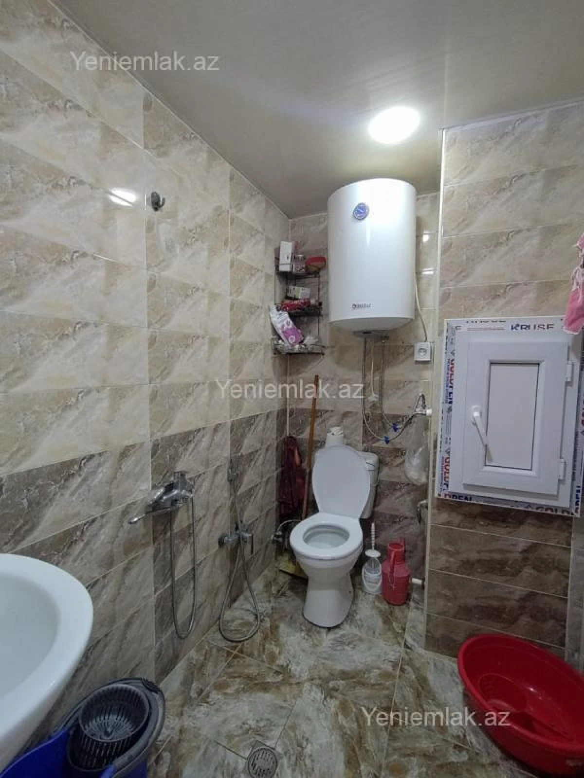 Satılır 1 otaqlı köhnə tikili 40 m²