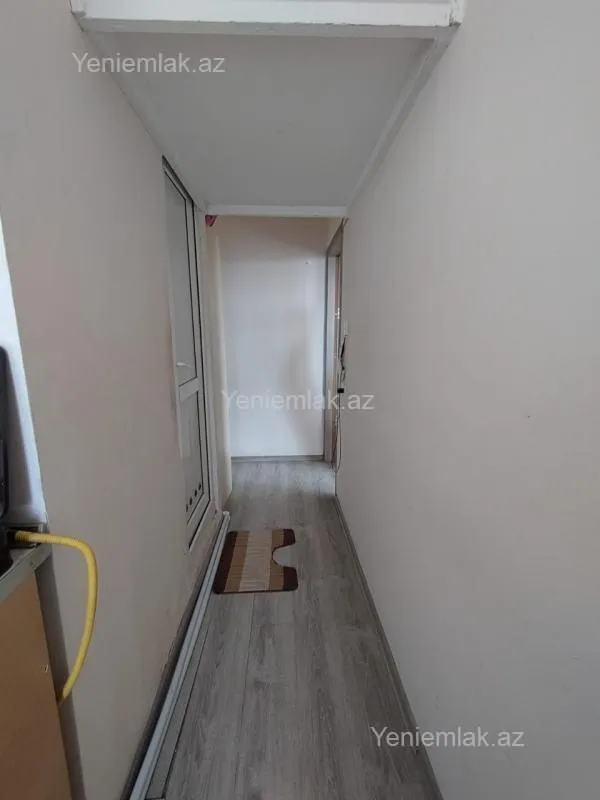 Satılır 1 otaqlı köhnə tikili 40 m²