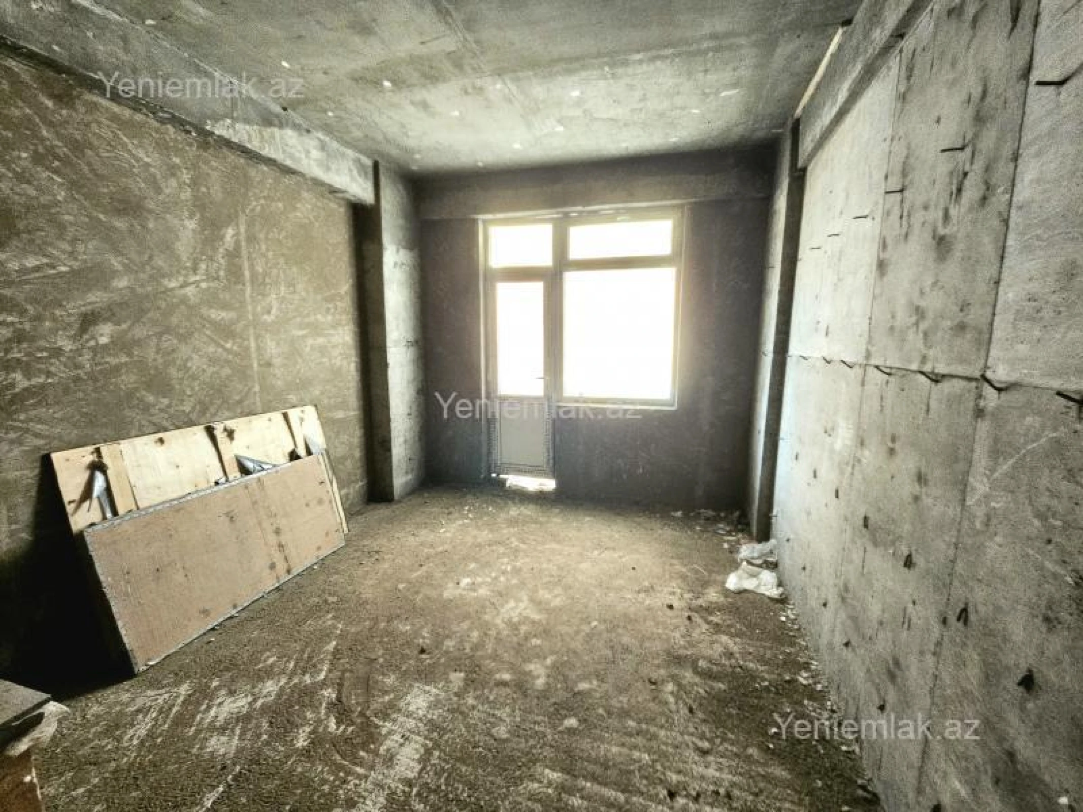 Satılır 3 otaqlı yeni tikili 135.5 m²