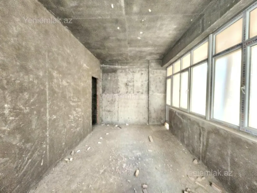 Satılır 3 otaqlı yeni tikili 135.5 m²