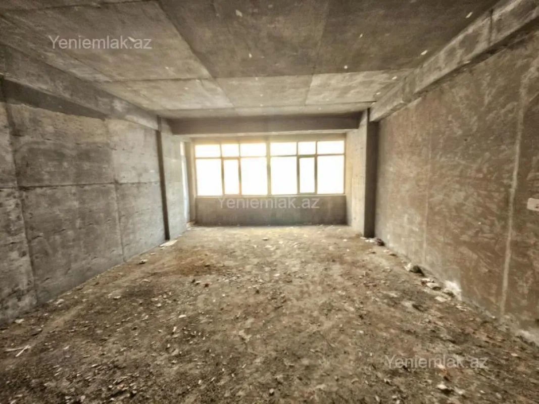 Satılır 3 otaqlı yeni tikili 135.5 m²