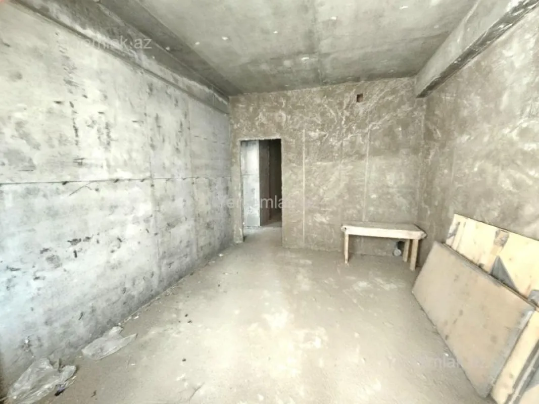 Satılır 3 otaqlı yeni tikili 135.5 m²