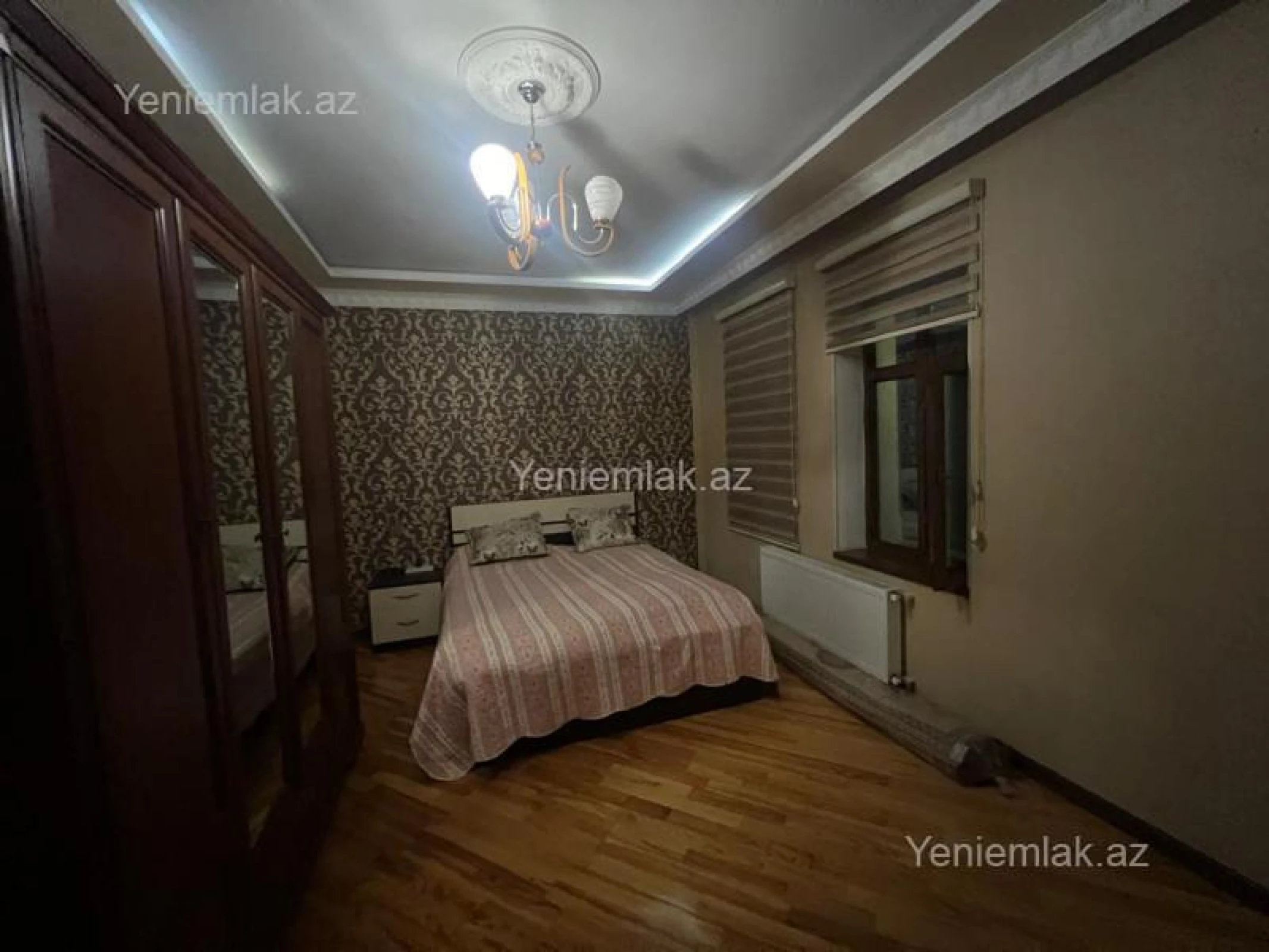 Satılır 6 otaqlı həyət evi 250 m²