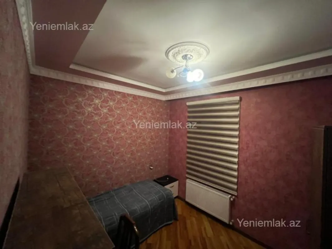 Satılır 6 otaqlı həyət evi 250 m²