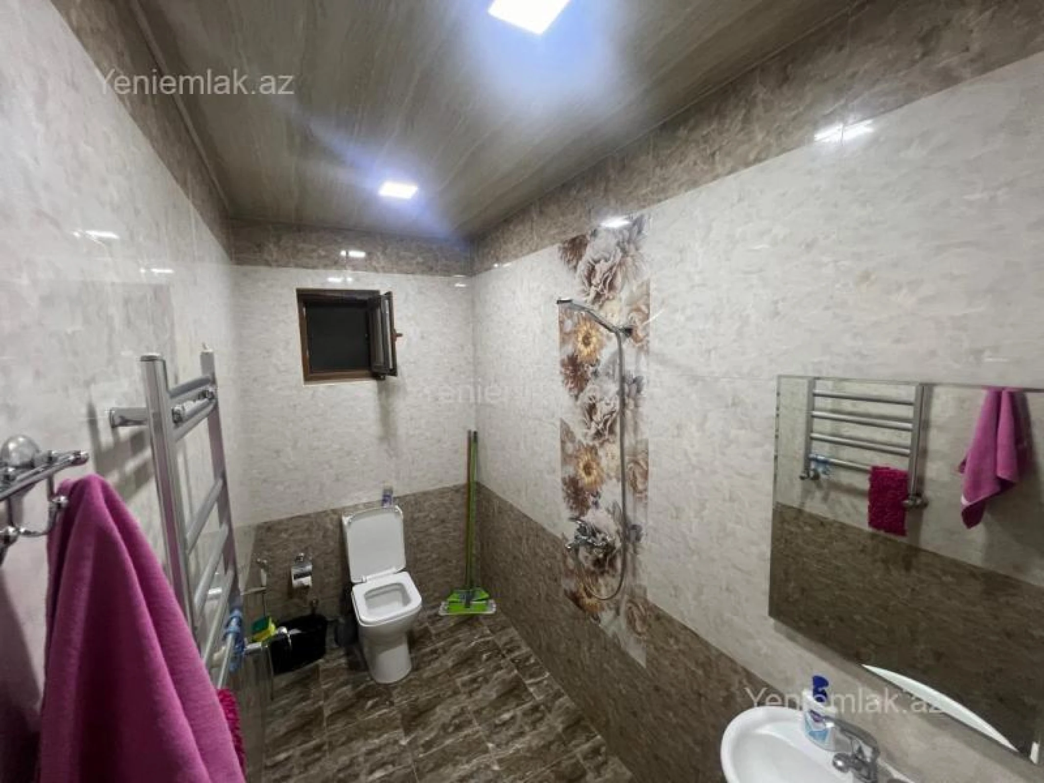 Satılır 6 otaqlı həyət evi 250 m²