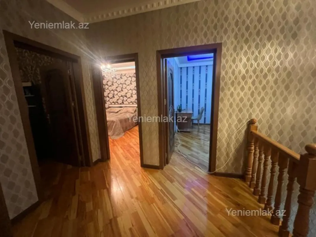 Satılır 6 otaqlı həyət evi 250 m²