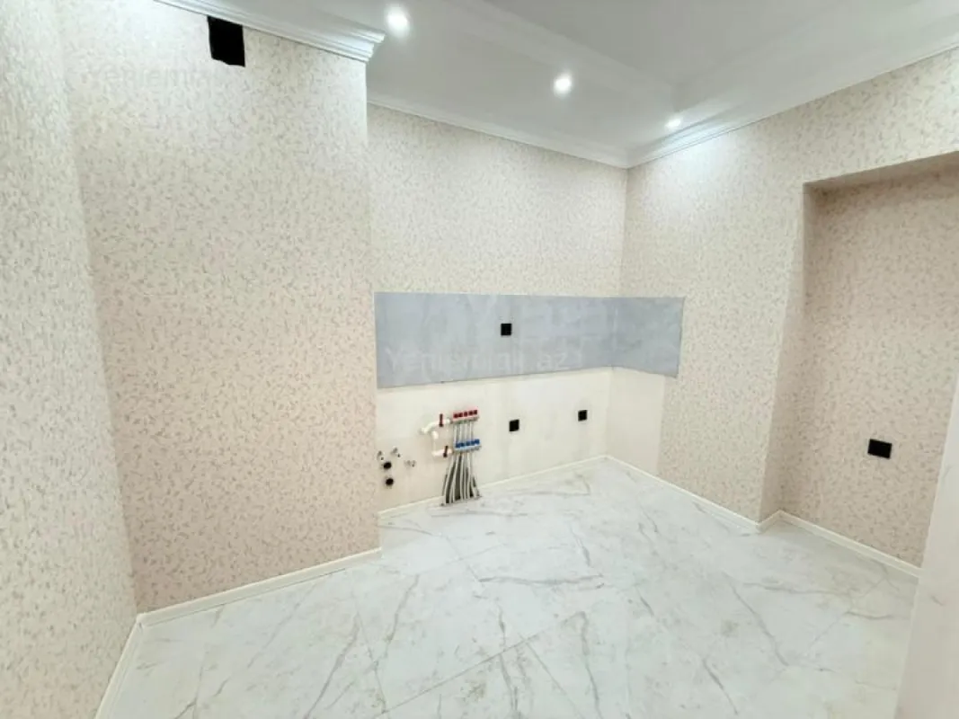 Satılır 3 otaqlı yeni tikili 80 m²