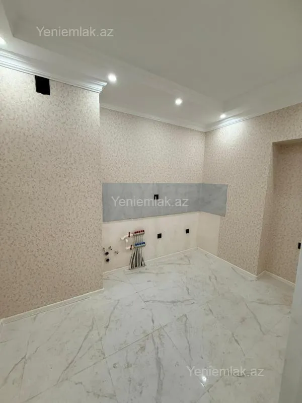 Satılır 3 otaqlı yeni tikili 80 m²