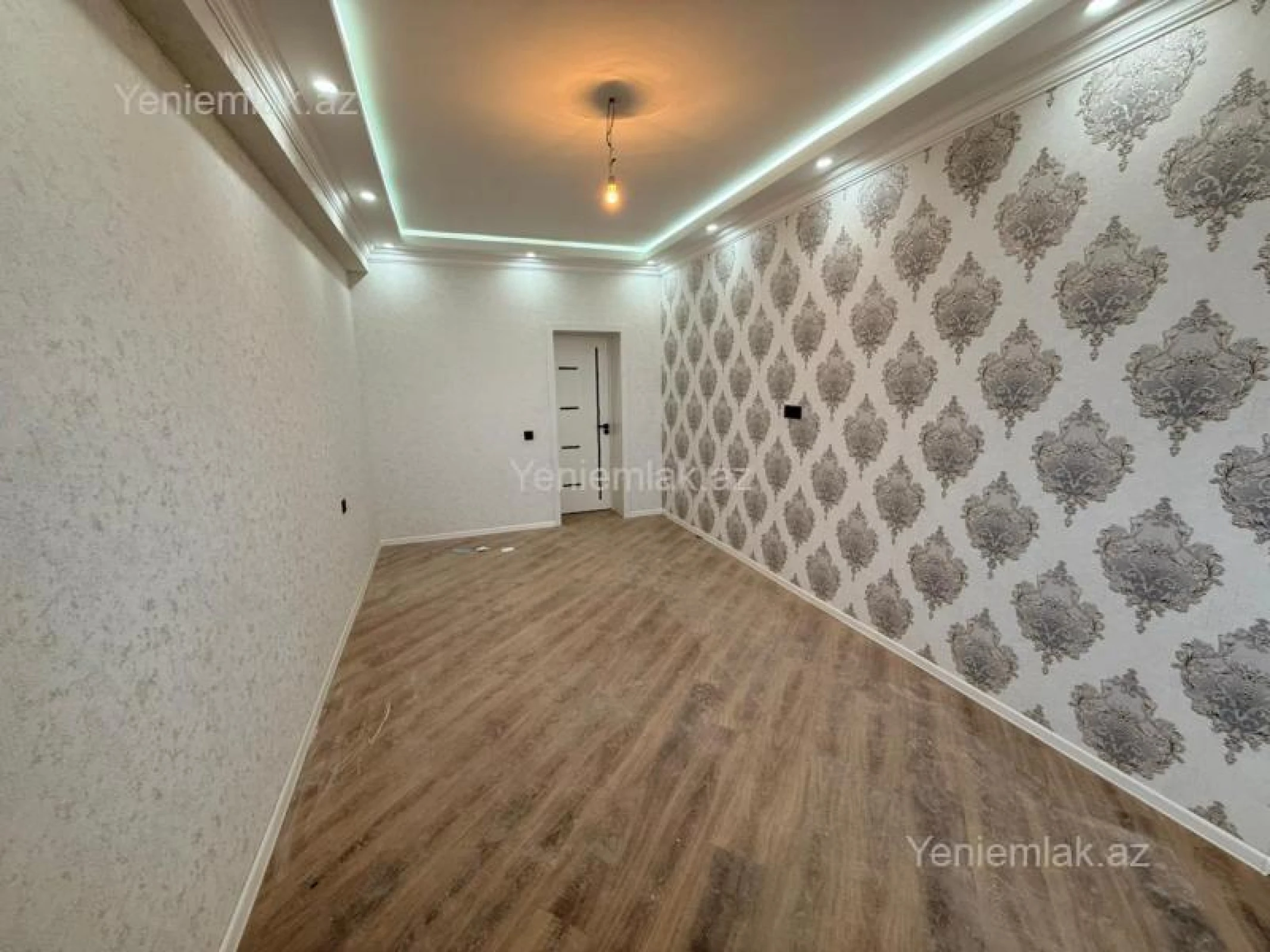 Satılır 3 otaqlı yeni tikili 80 m²