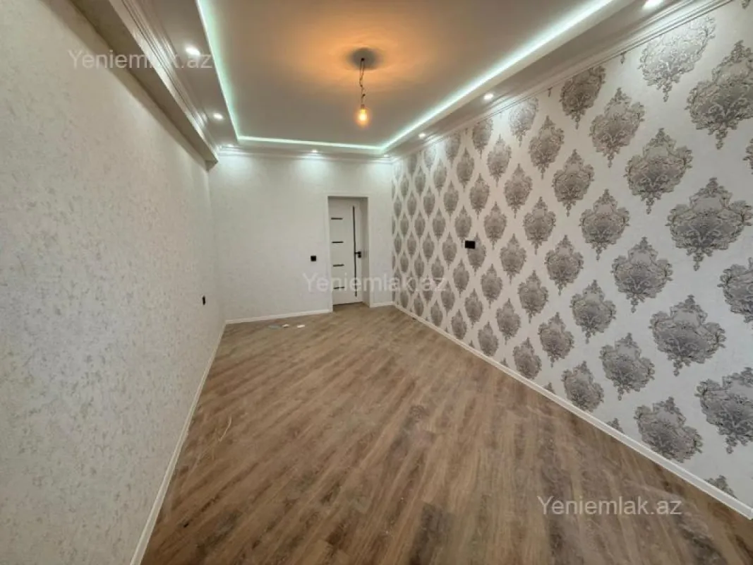 Satılır 3 otaqlı yeni tikili 80 m²